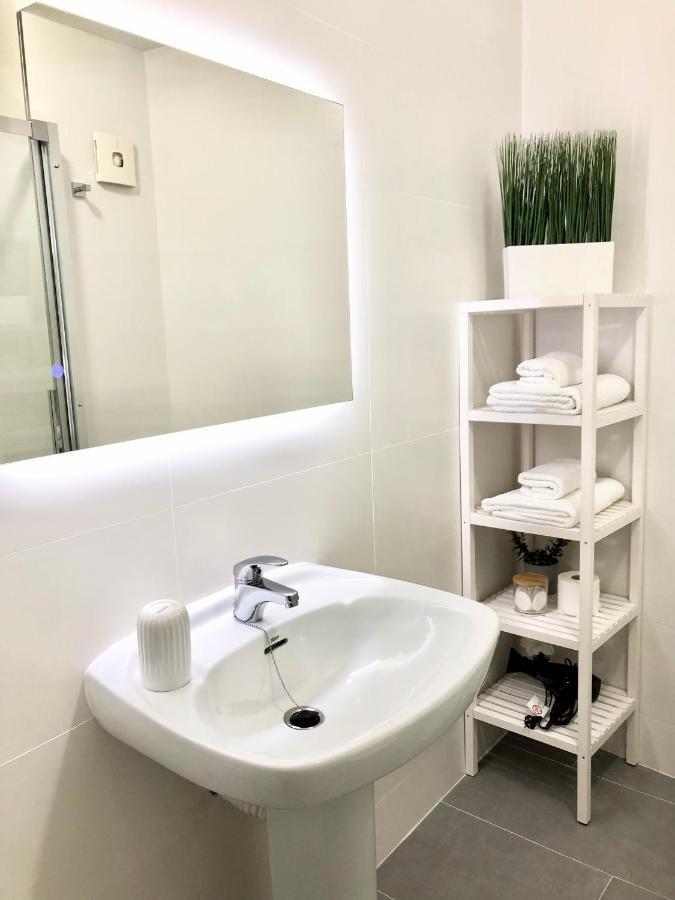 Apartamento Con Vistas Al Mar En Primera Linea. Muros Exterior foto